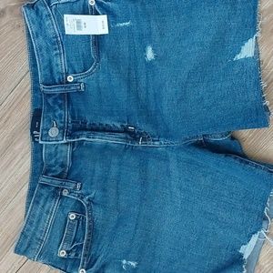 NWT Gap short